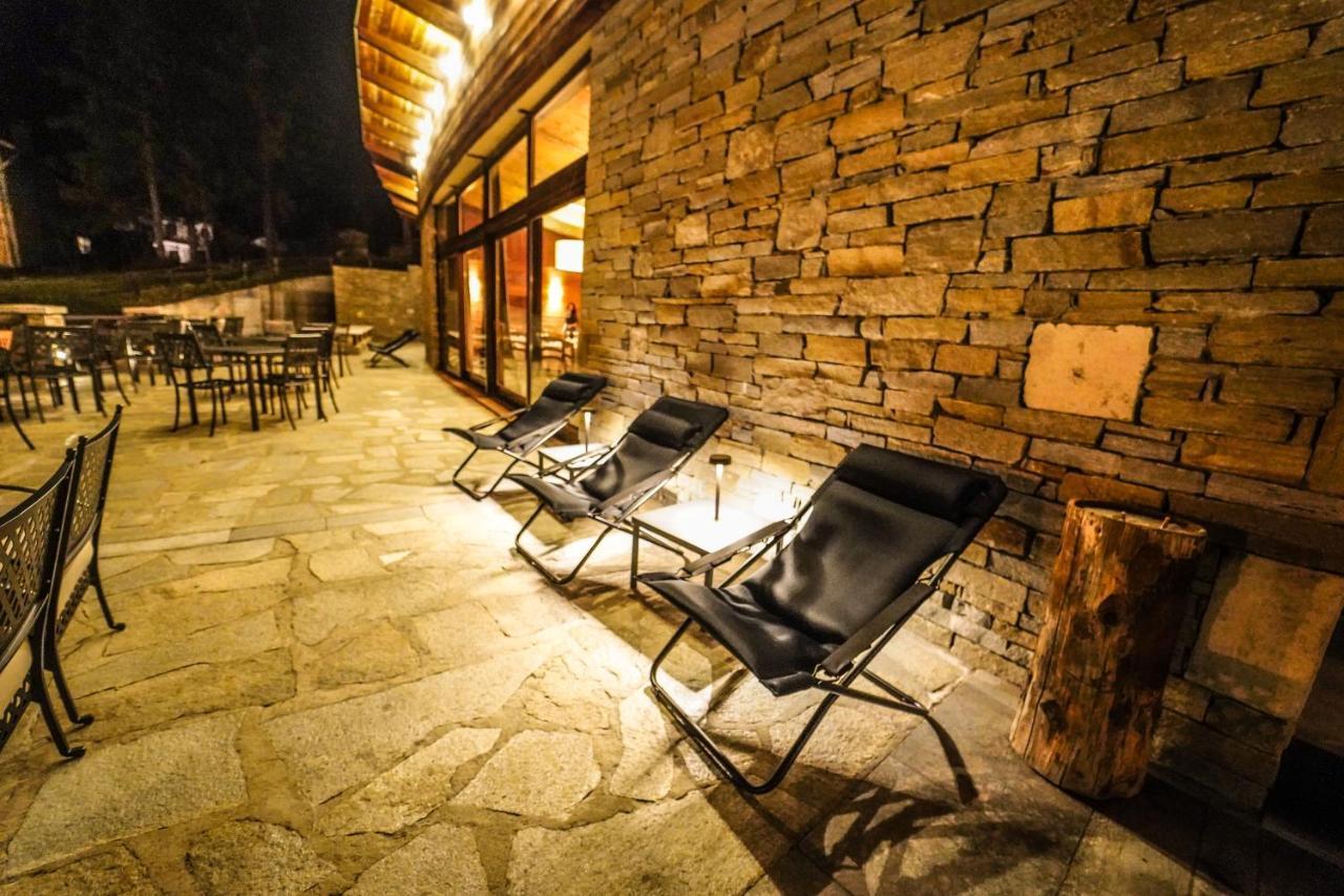 Chaberton Lodge & Spa Oulx Esterno foto