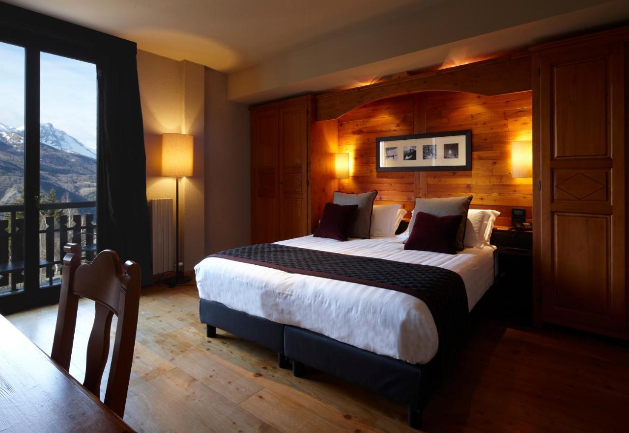 Chaberton Lodge & Spa Oulx Esterno foto